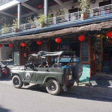 Vietnam Backpacker Hostels - Hue Exteriör bild