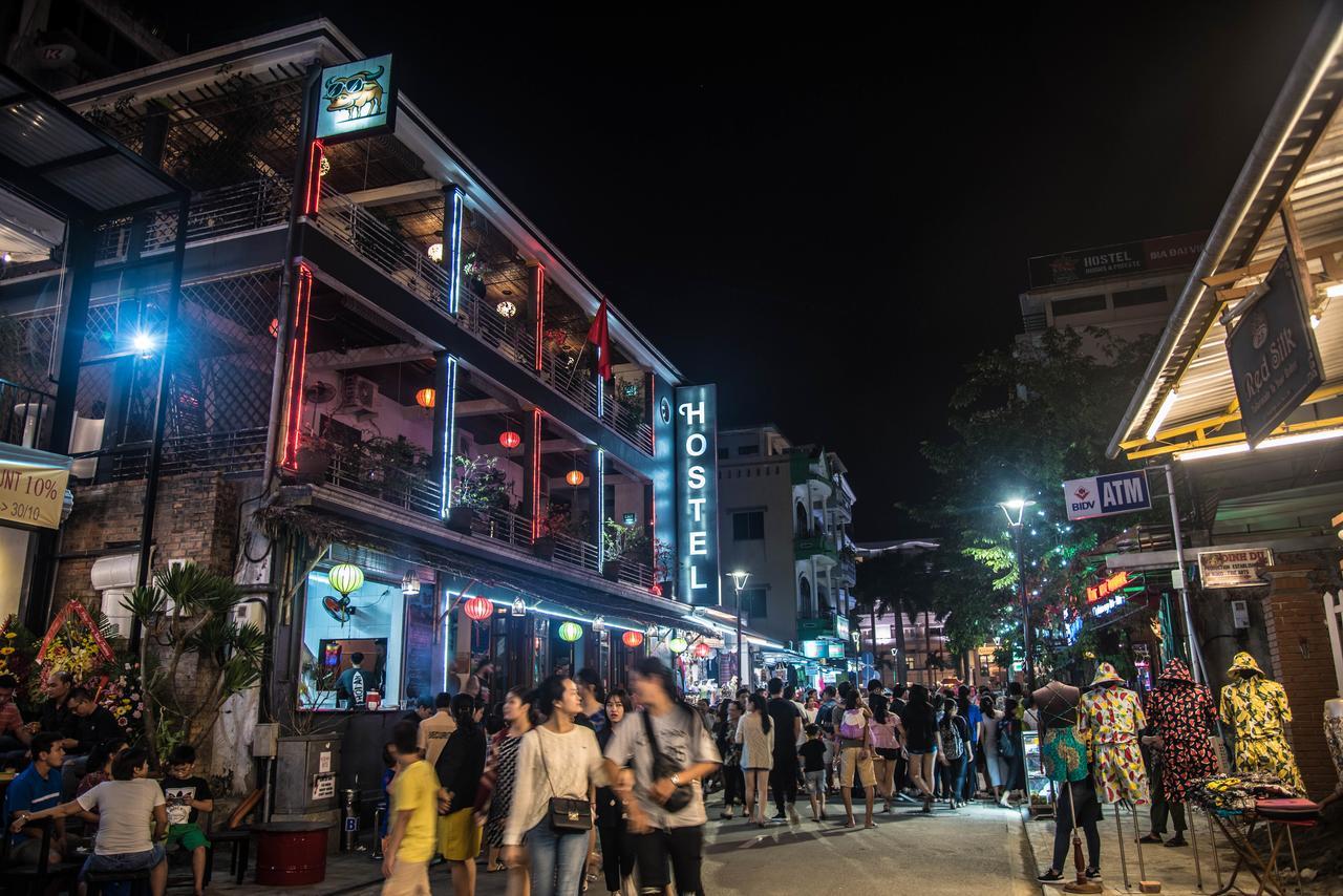Vietnam Backpacker Hostels - Hue Exteriör bild