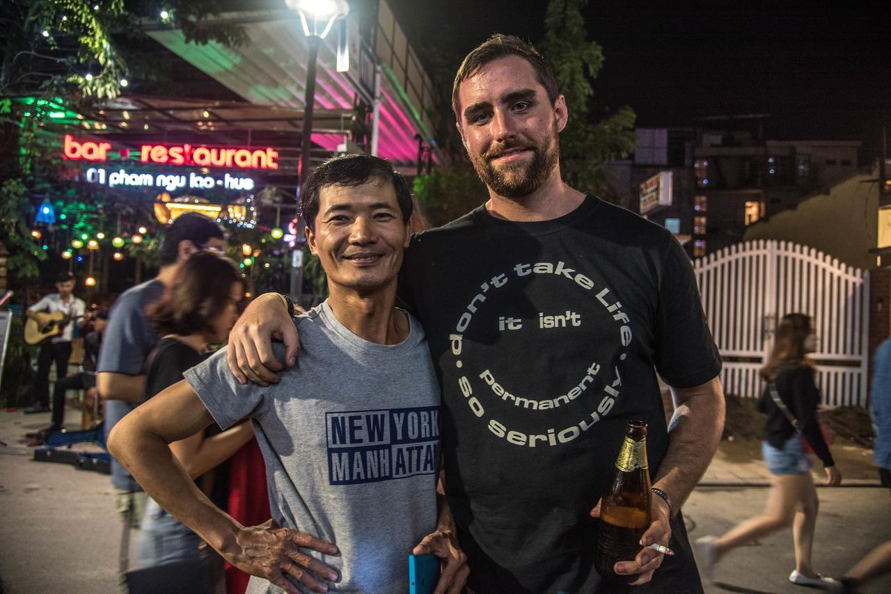 Vietnam Backpacker Hostels - Hue Exteriör bild
