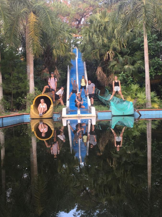 Vietnam Backpacker Hostels - Hue Exteriör bild